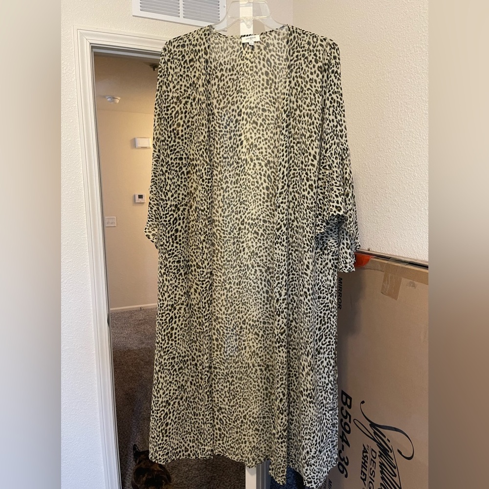 Leopard kimono